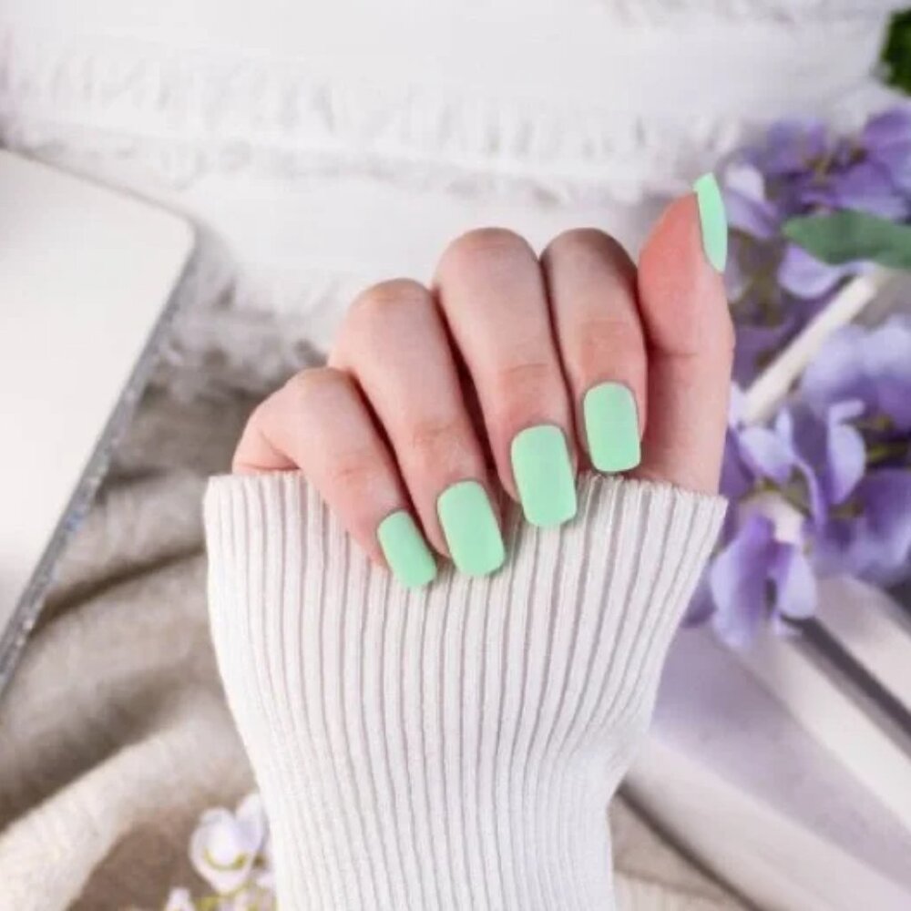 FINAL DEAL 💜 Red Aspen Nail Dashes – Holding Hands with Hollis Press On Nails